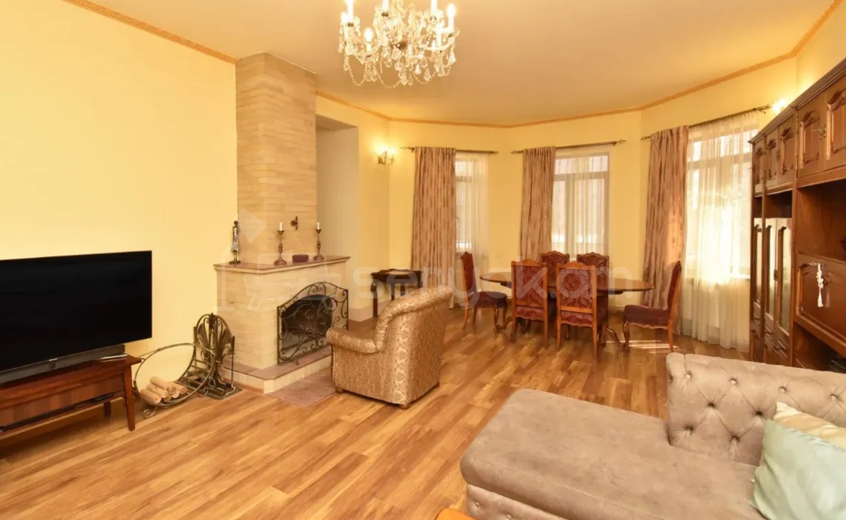 8 Սենյականոց Շքեղ Առանձնատուն, 300քմ