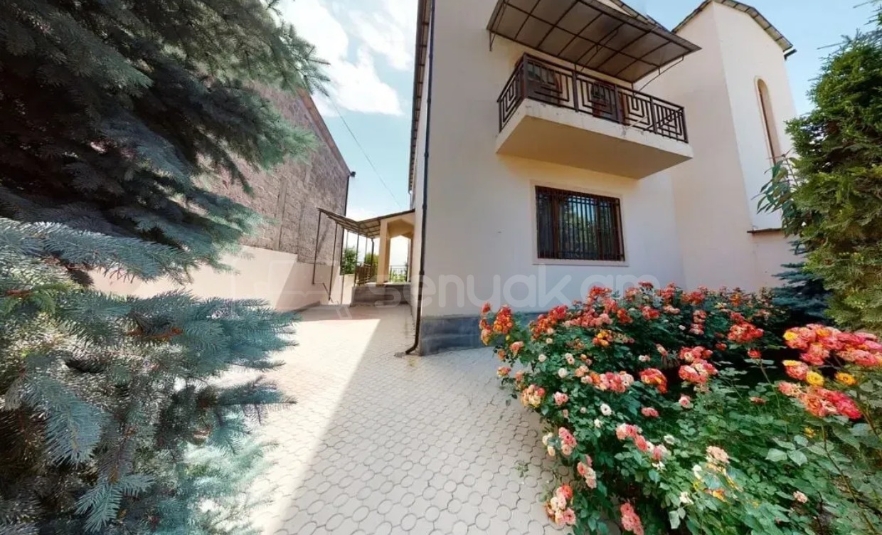 5 Սենյականոց Շքեղ Առանձնատուն, 570քմ