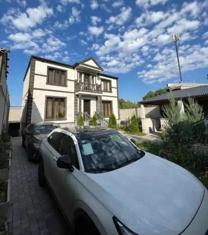 6 Սենյականոց Շքեղ Առանձնատուն, 360քմ