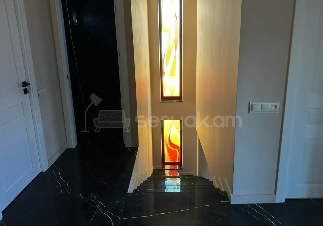 4 Սենյականոց Շքեղ Առանձնատուն, 150քմ