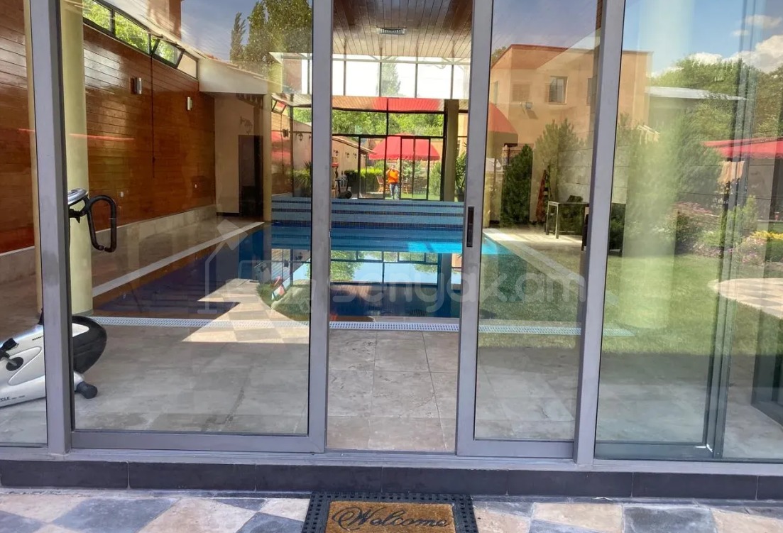 5 Սենյականոց Շքեղ Առանձնատուն, 700քմ