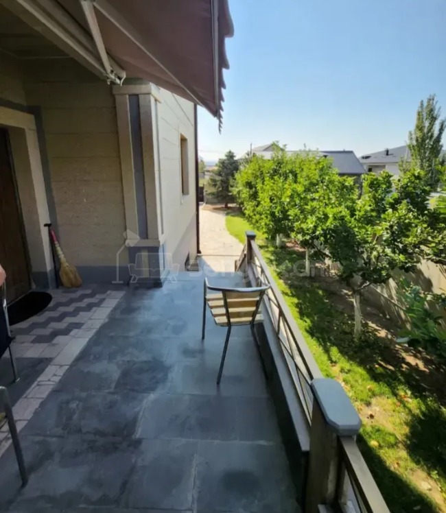 8 Սենյականոց Շքեղ Առանձնատուն, 800քմ