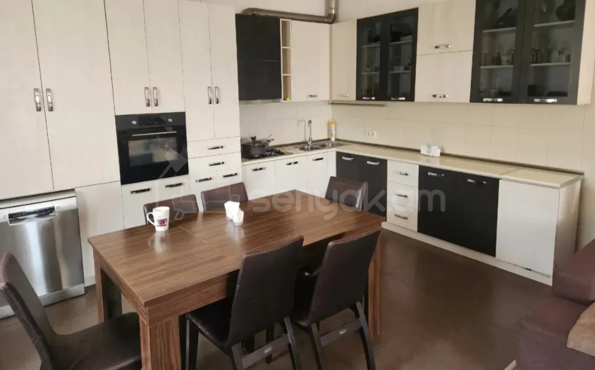 8 Սենյականոց Շքեղ Առանձնատուն, 800քմ