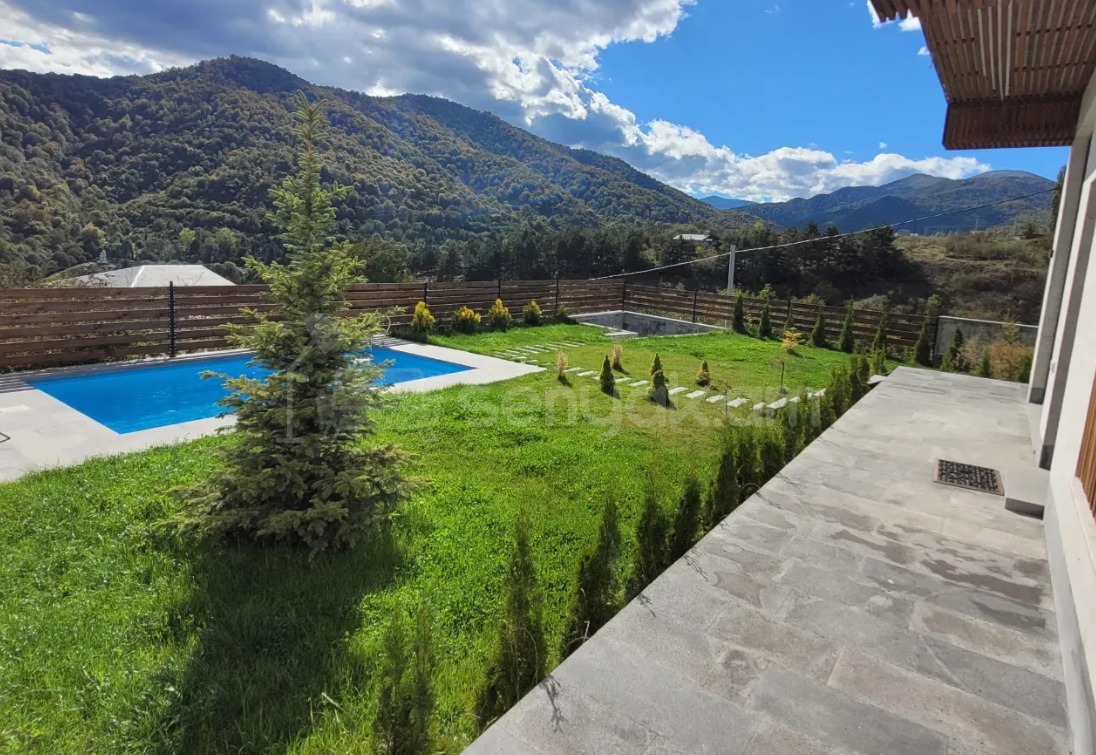 5 Սենյականոց Շքեղ Առանձնատուն, 240քմ