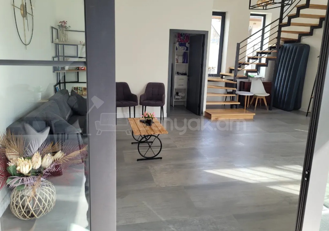 5 Սենյականոց Շքեղ Առանձնատուն, 240քմ