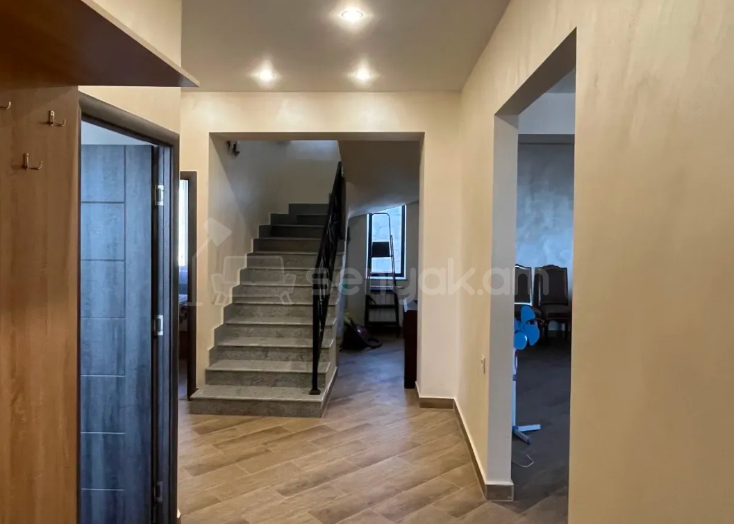 6 Սենյականոց Շքեղ Առանձնատուն, 184քմ