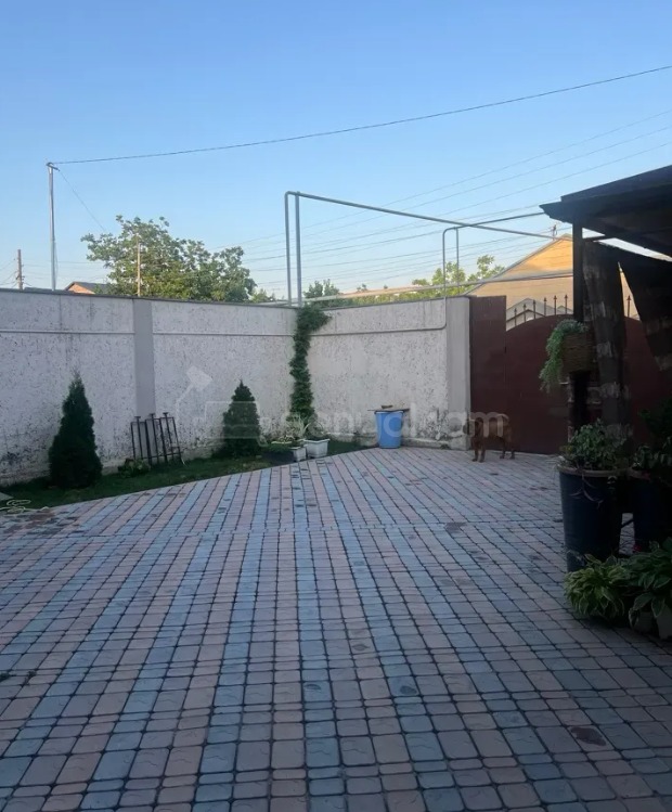 4 Սենյականոց Սեփական Տուն, 240քմ, Կապիտալ Վերանորոգված