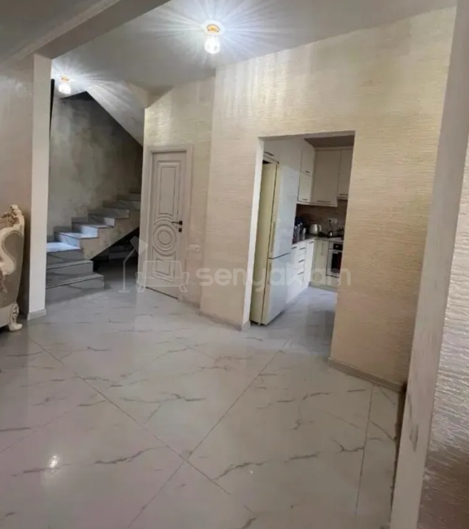 4 Սենյականոց Սեփական Տուն, 240քմ, Կապիտալ Վերանորոգված