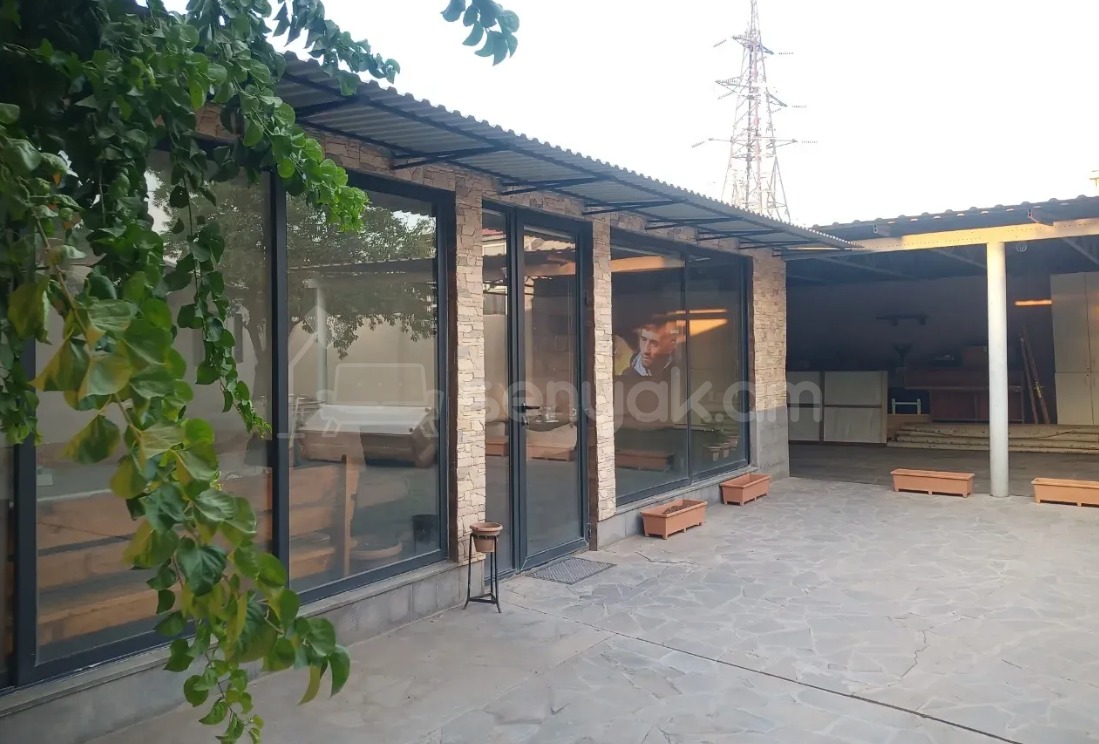 3 Սենյականոց Սեփական Տուն, 440քմ, Կապիտալ Վերանորոգված