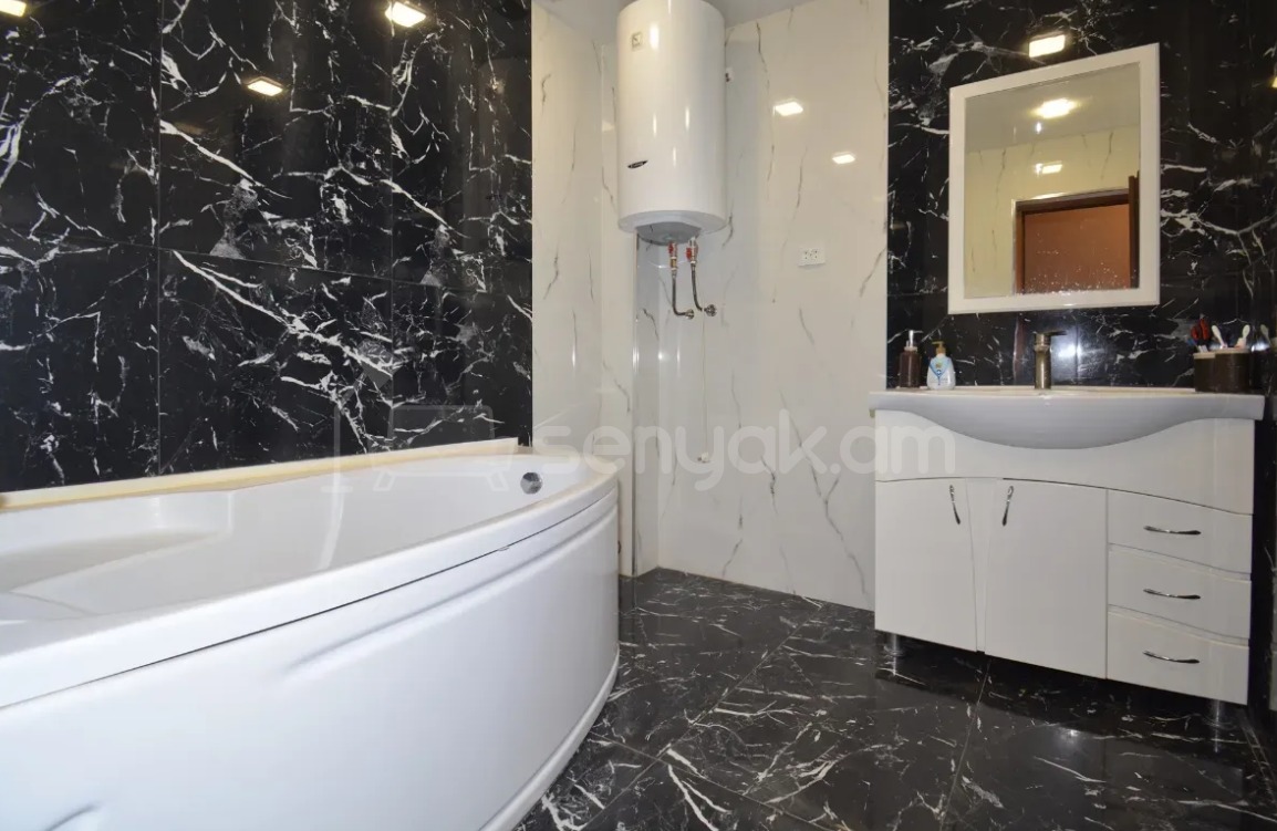 8 Սենյականոց Շքեղ Առանձնատուն, 422քմ