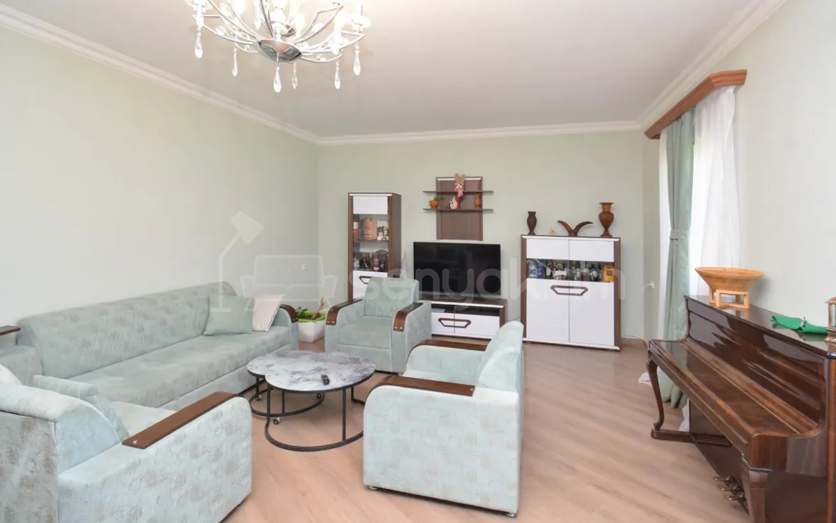 8 Սենյականոց Շքեղ Առանձնատուն, 422քմ