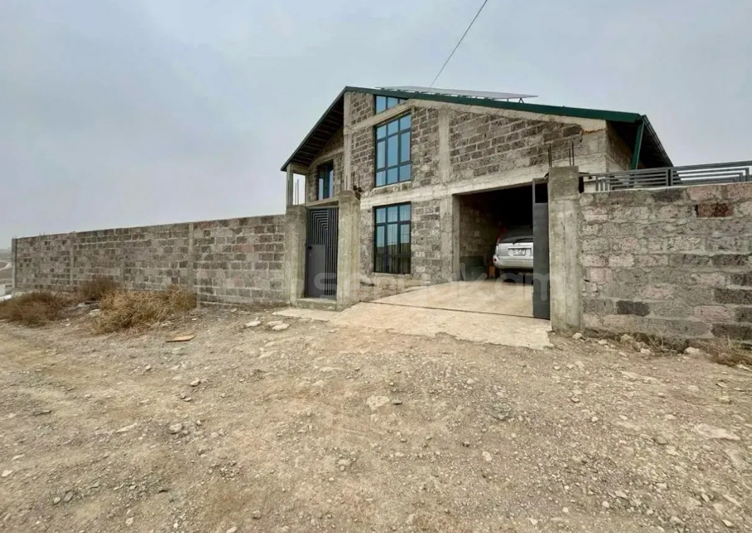 5 Սենյականոց Սեփական Տուն, 280քմ, Կոսմետիկ Վերանորոգված