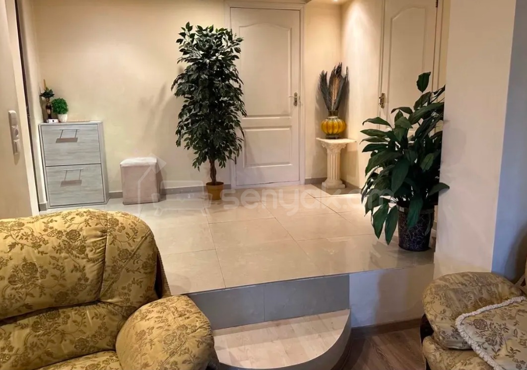 5 Սենյականոց Սեփական Տուն, 200քմ, Կապիտալ Վերանորոգված