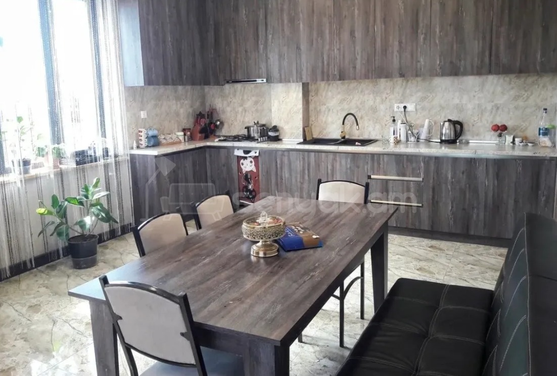 8 Սենյականոց Շքեղ Առանձնատուն, 364քմ