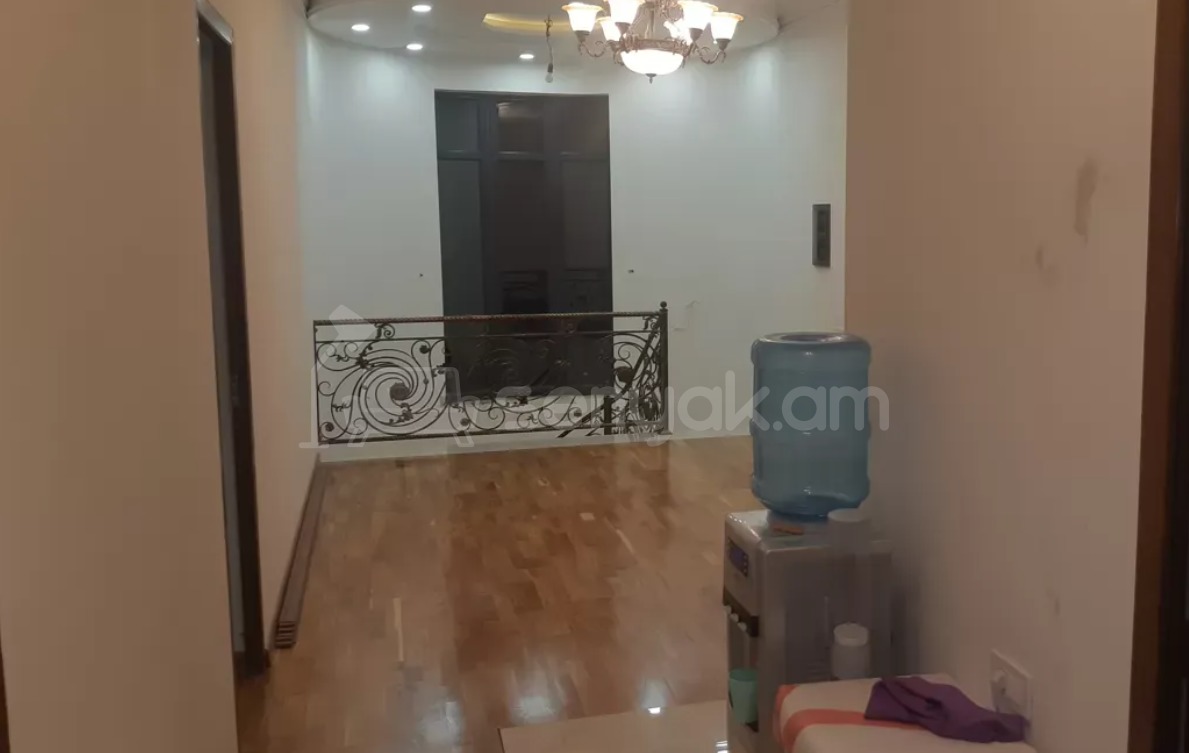 6 Սենյականոց Շքեղ Առանձնատուն, 1150քմ