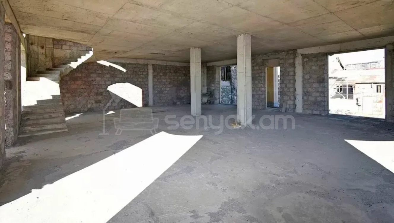 7 Սենյականոց Շքեղ Առանձնատուն, 500քմ