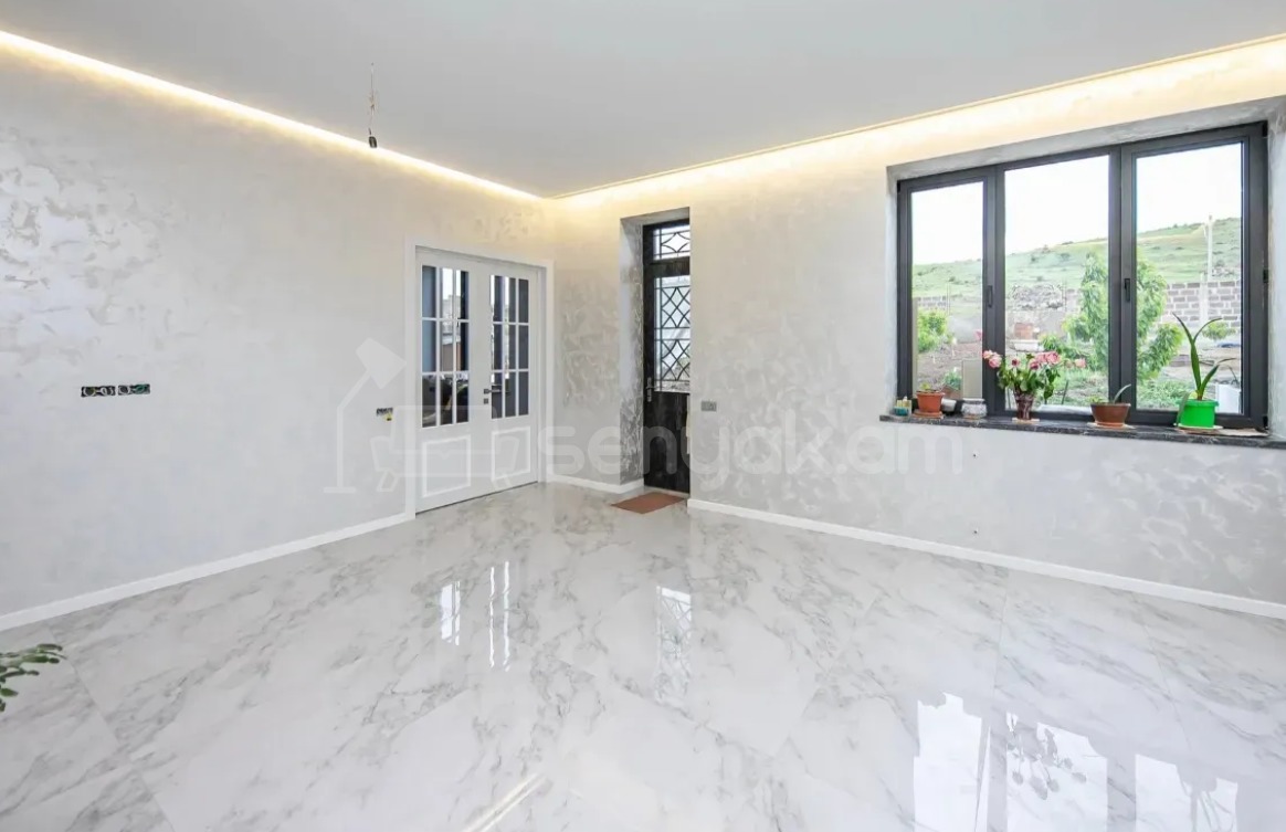 7 Սենյականոց Շքեղ Առանձնատուն, 211քմ