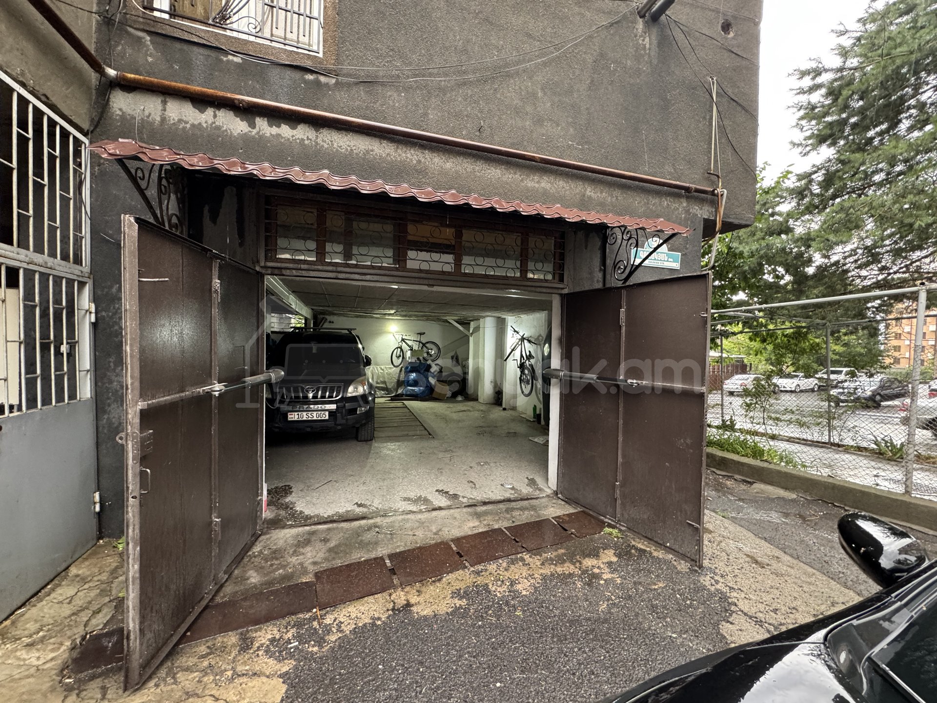 6 Սենյականոց Սեփական Տուն, 490քմ, Կոսմետիկ Վերանորոգված, Ավտոտնակով