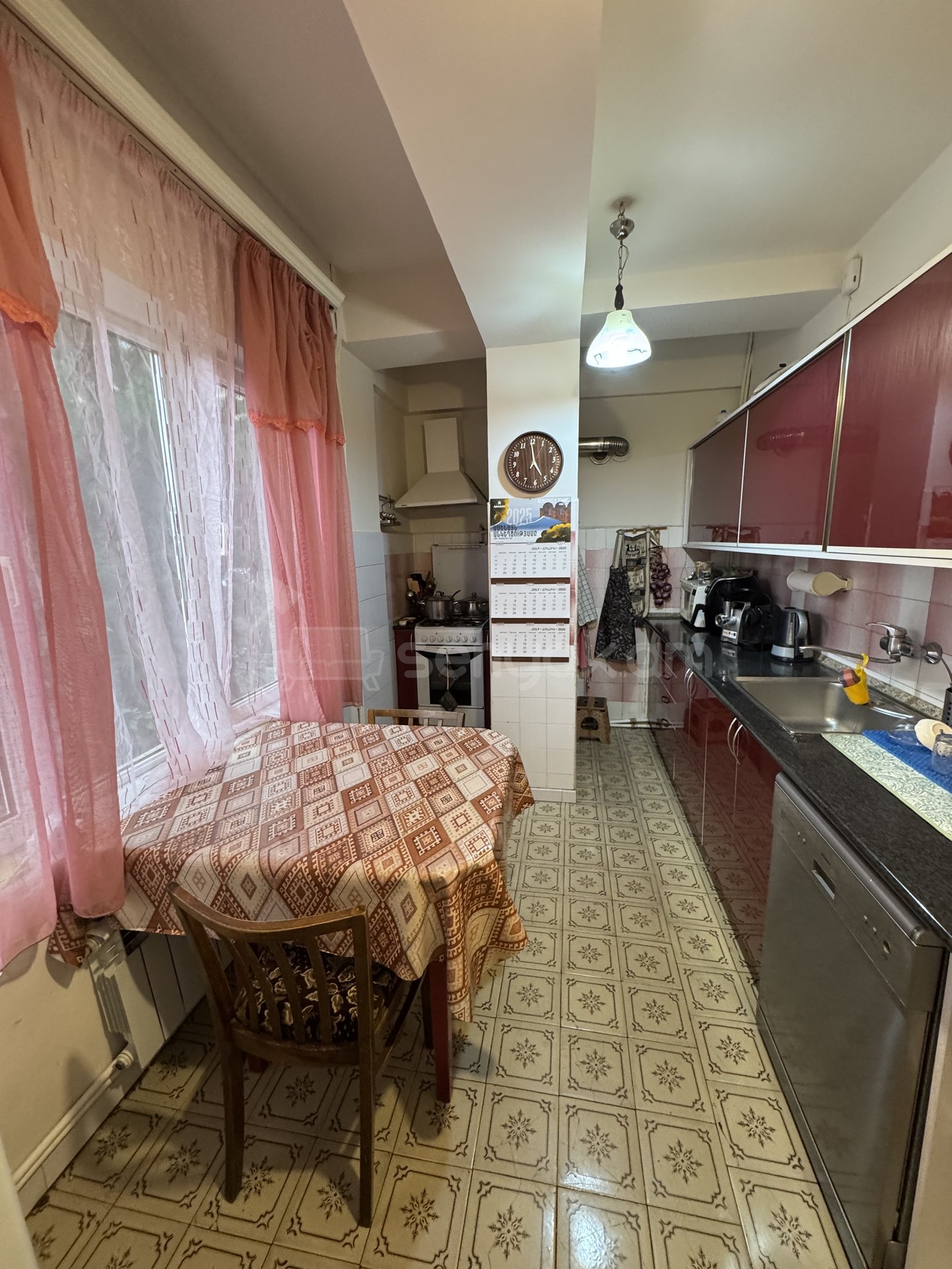 6 Սենյականոց Սեփական Տուն, 490քմ, Կոսմետիկ Վերանորոգված, Ավտոտնակով