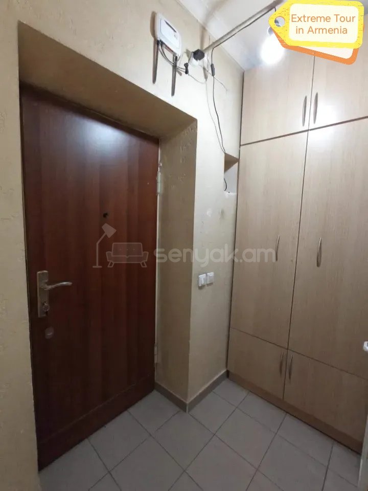 1 Սենյականոց Բնակարան Քարե Շենքում, 33քմ, 3/4 հարկ, Նորմալ Վիճակում, Կահավորված, Արևկող