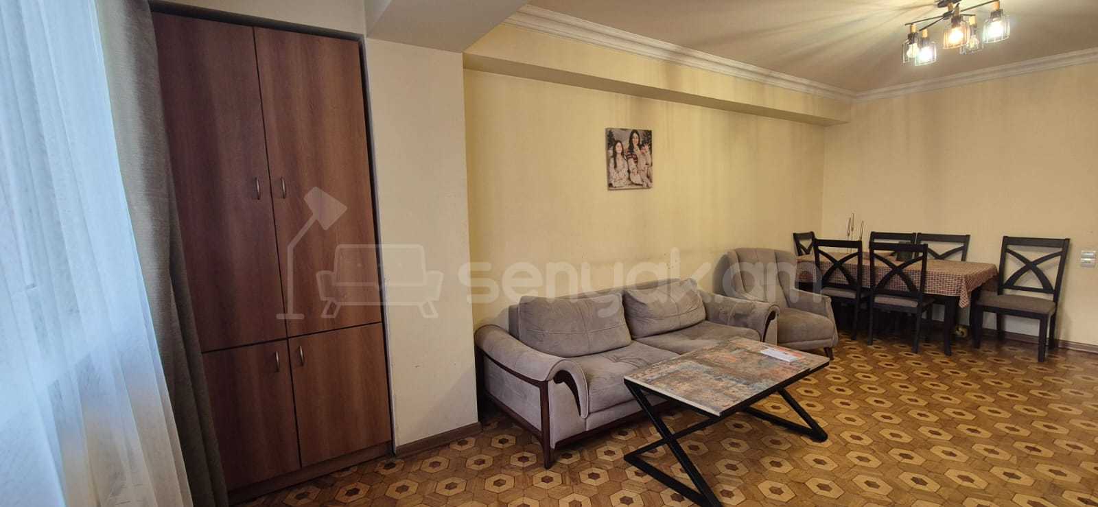 4 Սենյականոց Բնակարան, 77քմ, 11/13 հարկ, Նորմալ Վիճակում