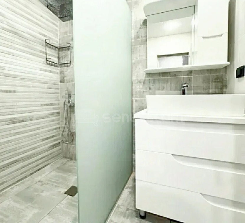 3 Սենյականոց Բնակարան Նորակառույցում, 80քմ, 8/8 հարկ, Դիզայներական Վերանորոգված