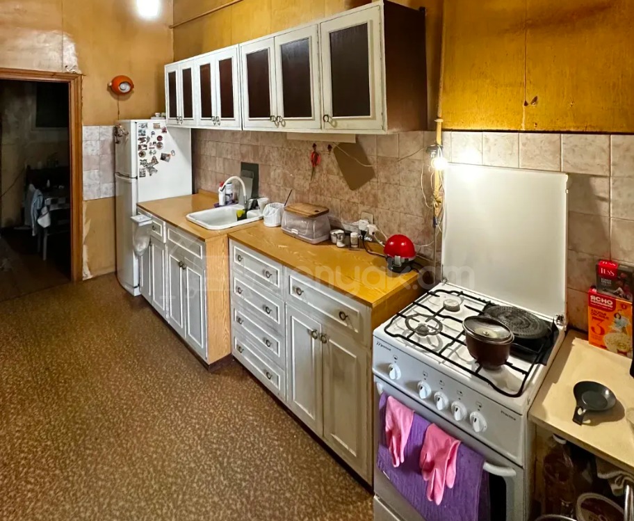 5 Սենյականոց Բնակարան Քարե Շենքում, 118քմ, 3/4 հարկ, Կոսմետիկ Վերանորոգված