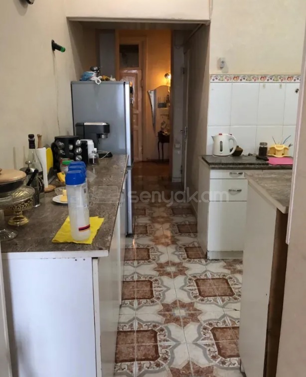 3 Սենյականոց Բնակարան Քարե Շենքում, 110քմ, 2/5 հարկ, Կոսմետիկ Վերանորոգված