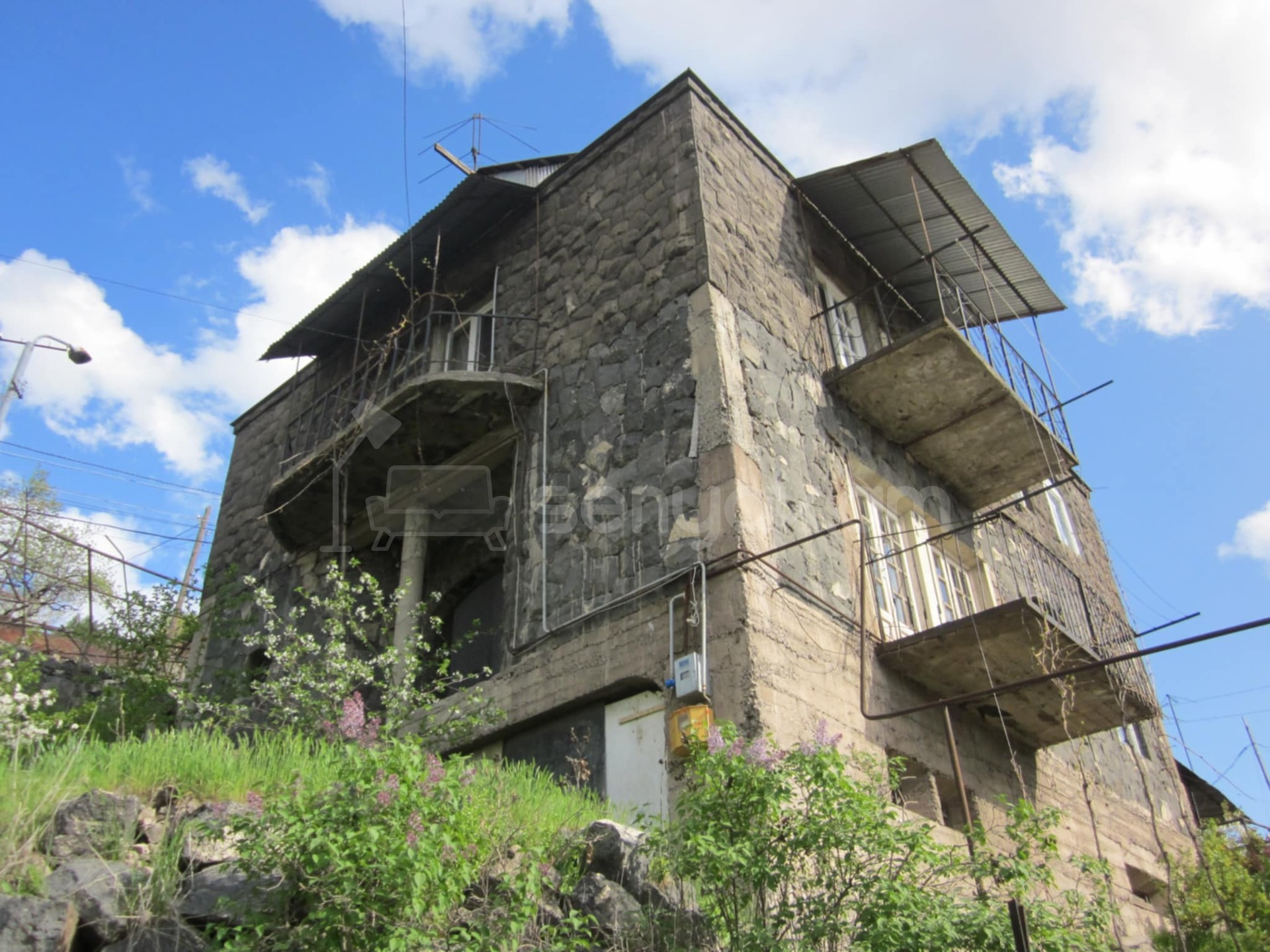 7 Սենյականոց Սեփական Տուն, 253քմ, Նորմալ Վիճակում