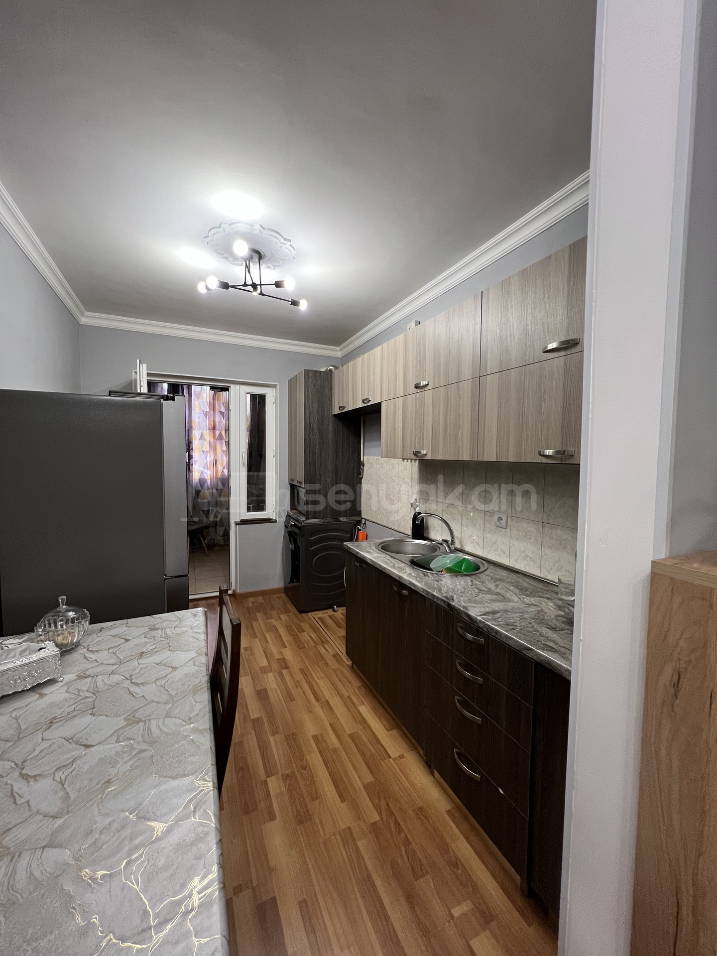 4 Սենյականոց Բնակարան Նորակառույցում, 98քմ, 1/11 հարկ, Կապիտալ Վերանորոգված