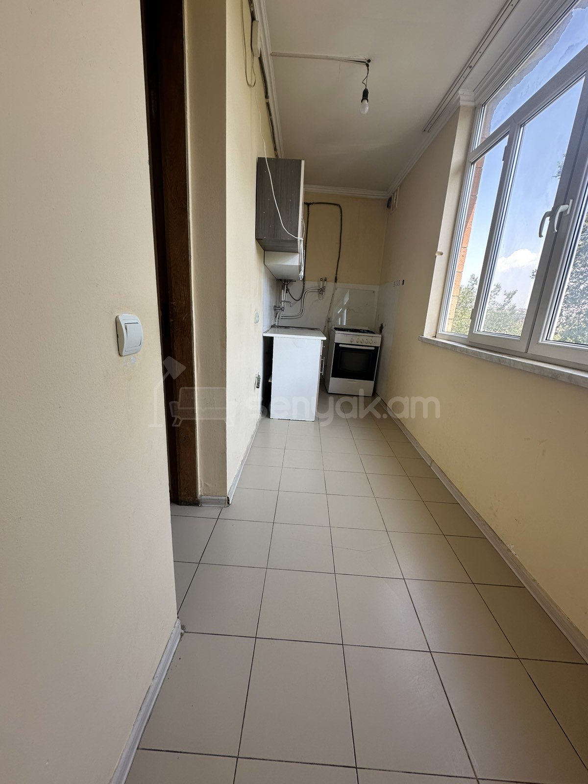 2 Սենյականոց Բնակարան Քարե Շենքում, 60քմ, 3/5 հարկ, Կոսմետիկ Վերանորոգված, Արևկող