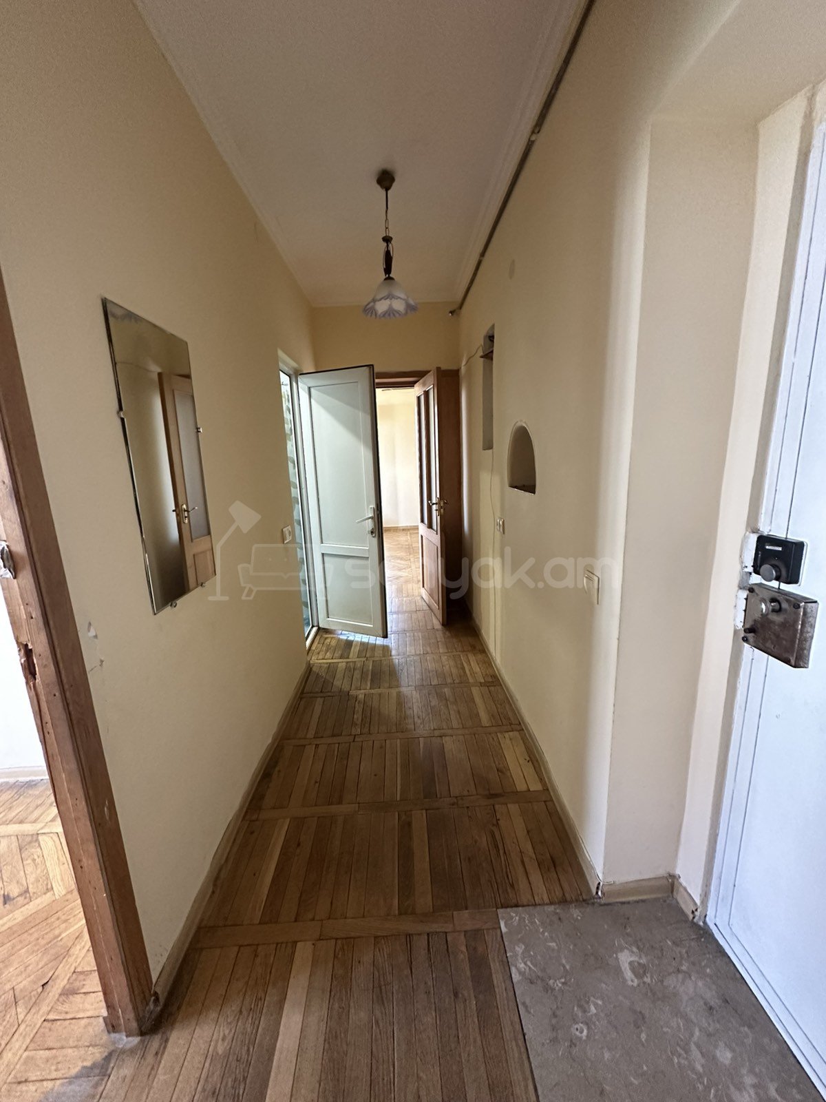 2 Սենյականոց Բնակարան Քարե Շենքում, 60քմ, 3/5 հարկ, Կոսմետիկ Վերանորոգված, Արևկող