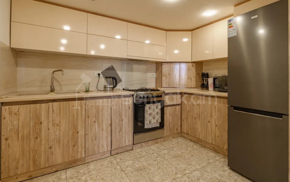 4 Սենյականոց Բնակարան Նորակառույցում, 90քմ, 2/15 հարկ, Դիզայներական Վերանորոգված