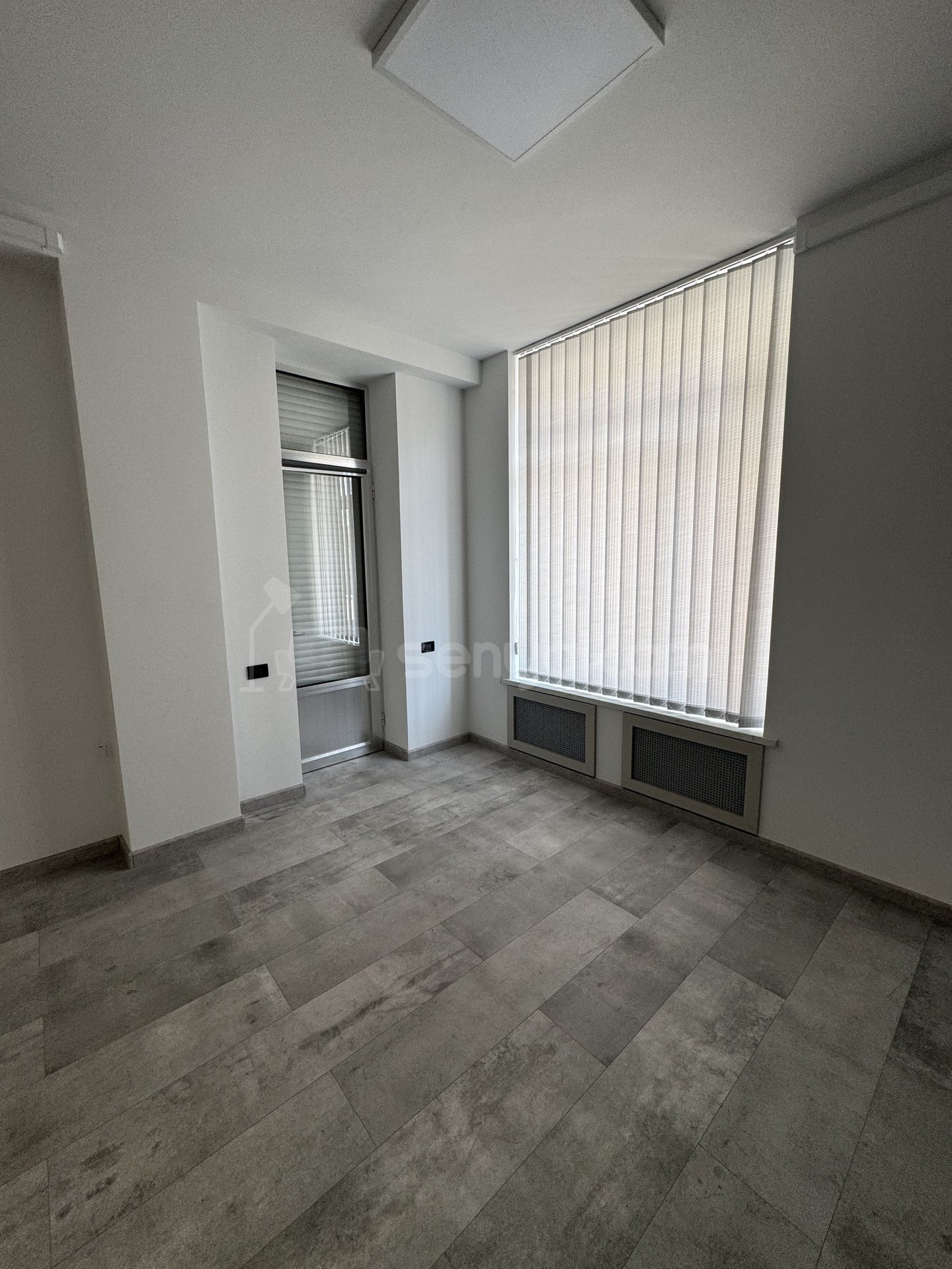 Օֆիսային Տարածք, 165քմ