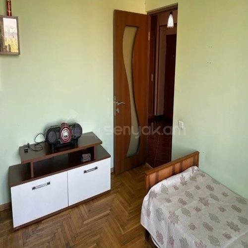 2 Սենյականոց Բնակարան Քարե Շենքում, 55քմ, 4/4 հարկ, Կապիտալ Վերանորոգված, Կահավորված, Արևկող