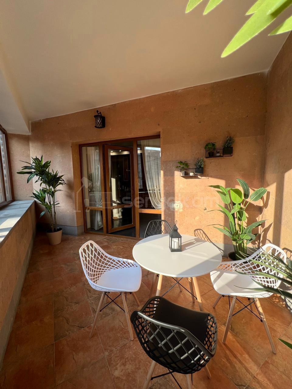 4 Սենյականոց Բնակարան Նորակառույցում, 205քմ, 7/11 հարկ, Դիզայներական Վերանորոգված, Կահավորված, Արևկող