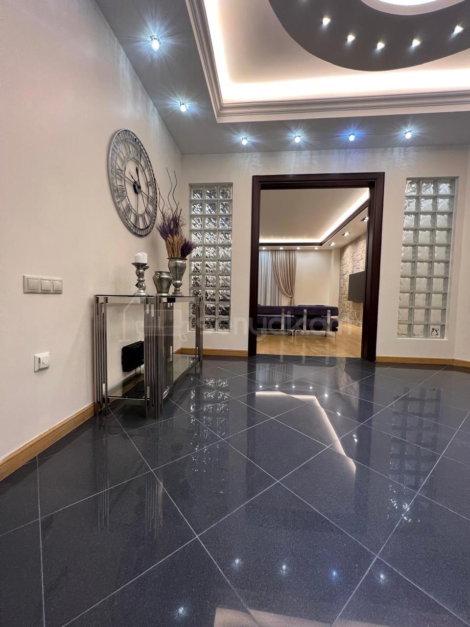 4 Սենյականոց Բնակարան Նորակառույցում, 205քմ, 7/11 հարկ, Դիզայներական Վերանորոգված, Կահավորված, Արևկող