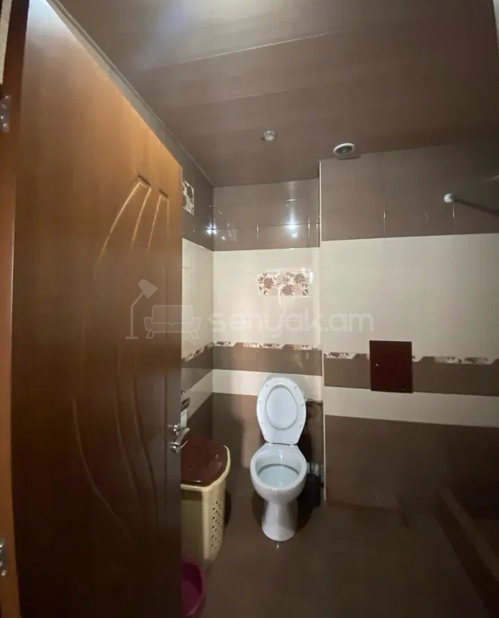 2 Սենյականոց Բնակարան, 70քմ, 5/9 հարկ, Կապիտալ Վերանորոգված, Կահավորված, Արևկող