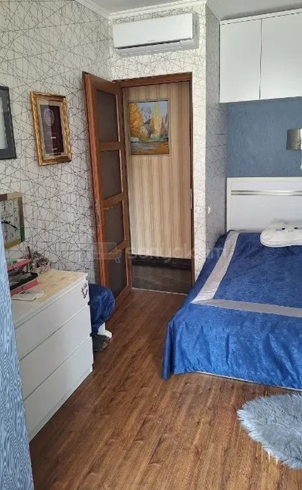 4 Սենյականոց Բնակարան Քարե Շենքում, 96քմ, 2/5 հարկ, Կապիտալ Վերանորոգված