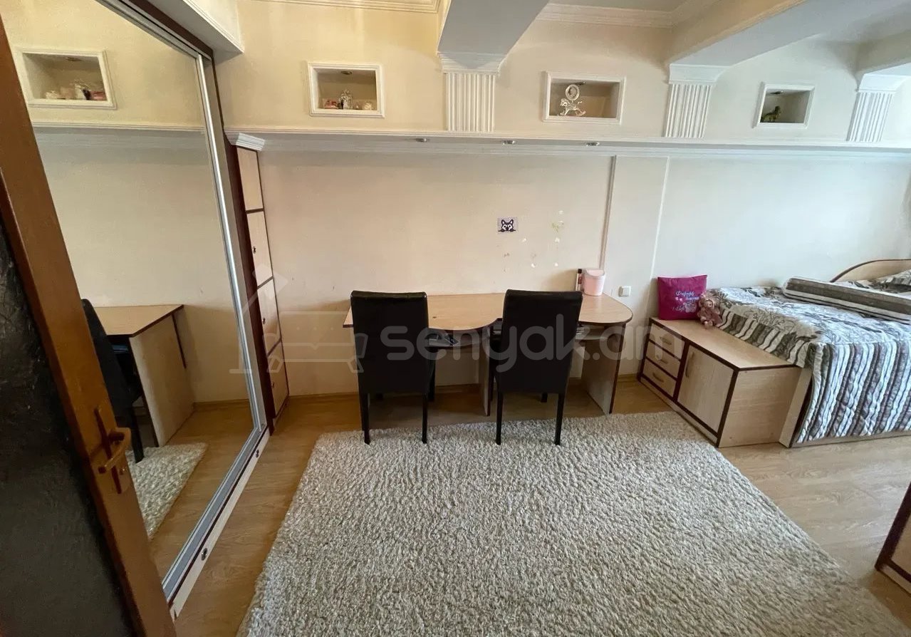 4 Սենյականոց Բնակարան Նորակառույց Քարե Շենքում, 105քմ, 2/6 հարկ, Կապիտալ Վերանորոգված