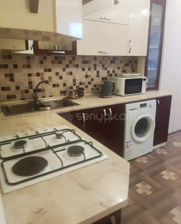 2 Սենյականոց Բնակարան, 54քմ, 3/5 հարկ, Կապիտալ Վերանորոգված, Մասամբ Կահավորված