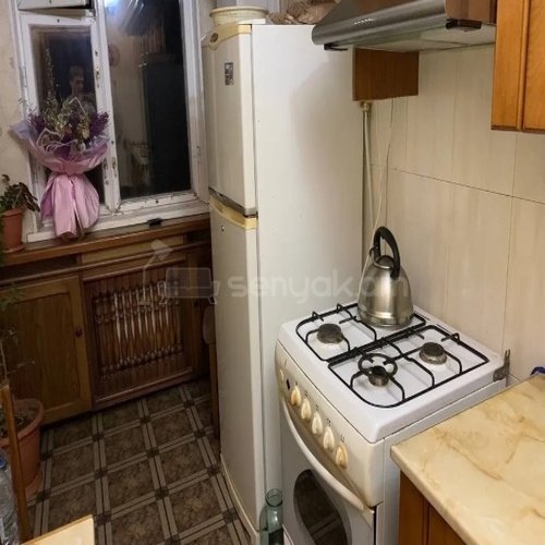 3 Սենյականոց Բնակարան Քարե Շենքում, 80քմ, 2/5 հարկ, Կոսմետիկ Վերանորոգված, Կահավորված, Արևկող