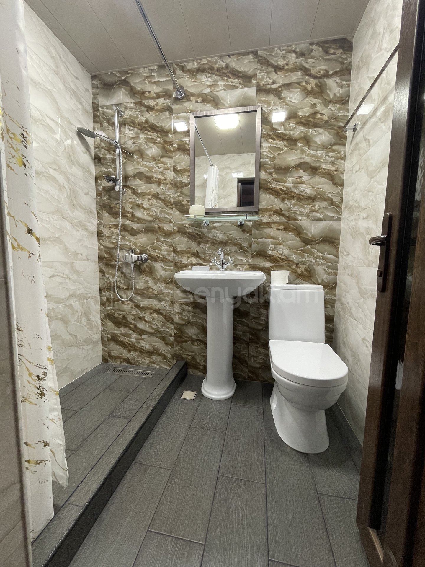 2 Սենյականոց Սեփական Տուն, 60քմ, Կապիտալ Վերանորոգված, Կահավորված