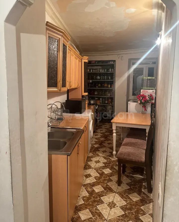 3 Սենյականոց Բնակարան, 73քմ, 3/9 հարկ, Կոսմետիկ Վերանորոգված