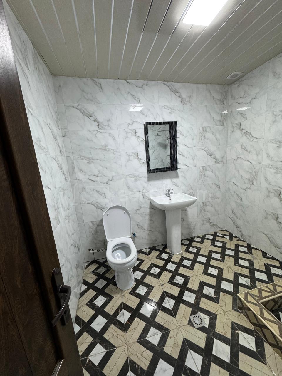 2 Սենյականոց Բնակարան Քարե Շենքում, 50քմ, 1/1 հարկ, Նորմալ Վիճակում, Կահավորված, Արևկող