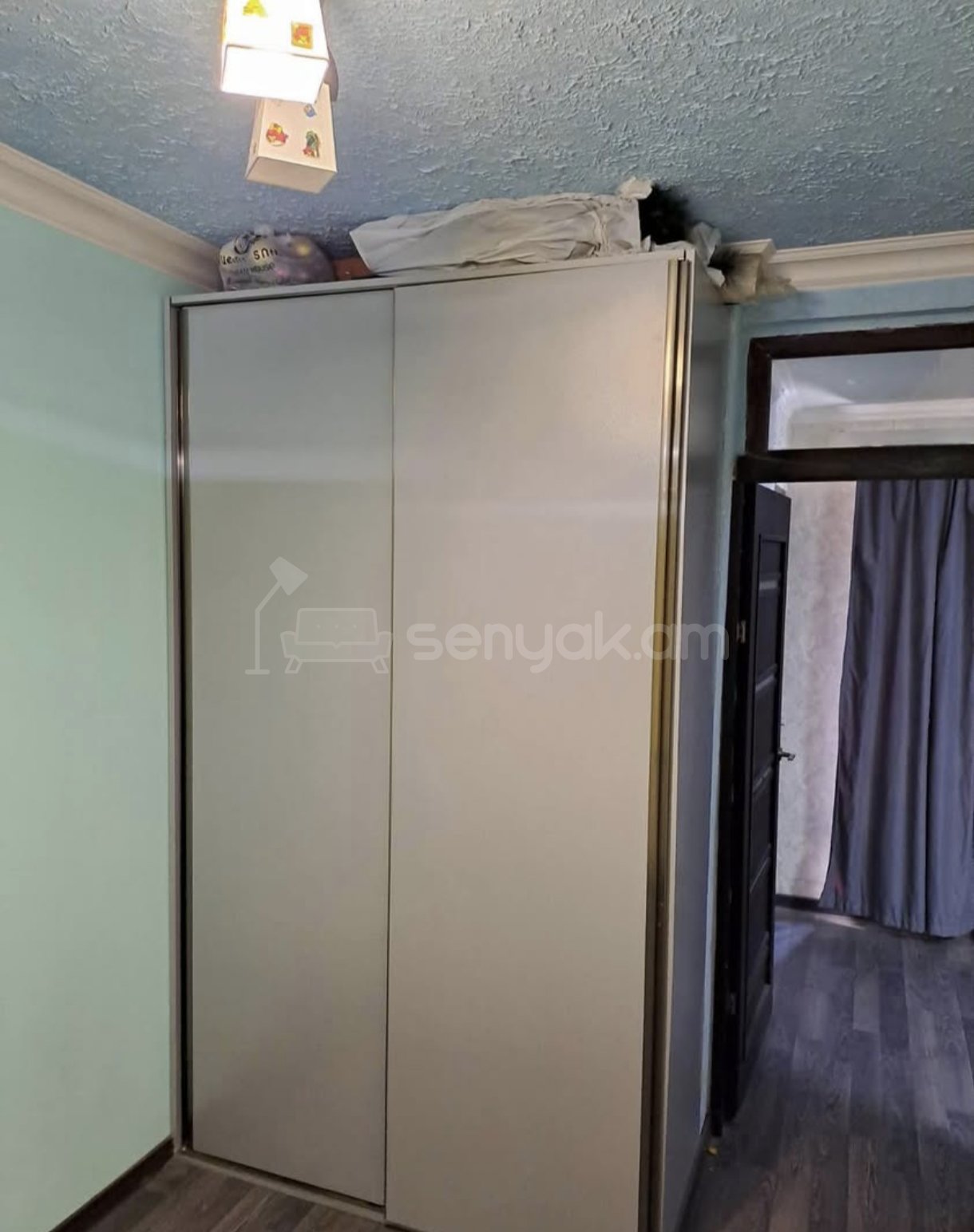 2 Սենյականոց Բնակարան Քարե Շենքում, 52քմ, 1/1 հարկ, Նորմալ Վիճակում, Կահավորված