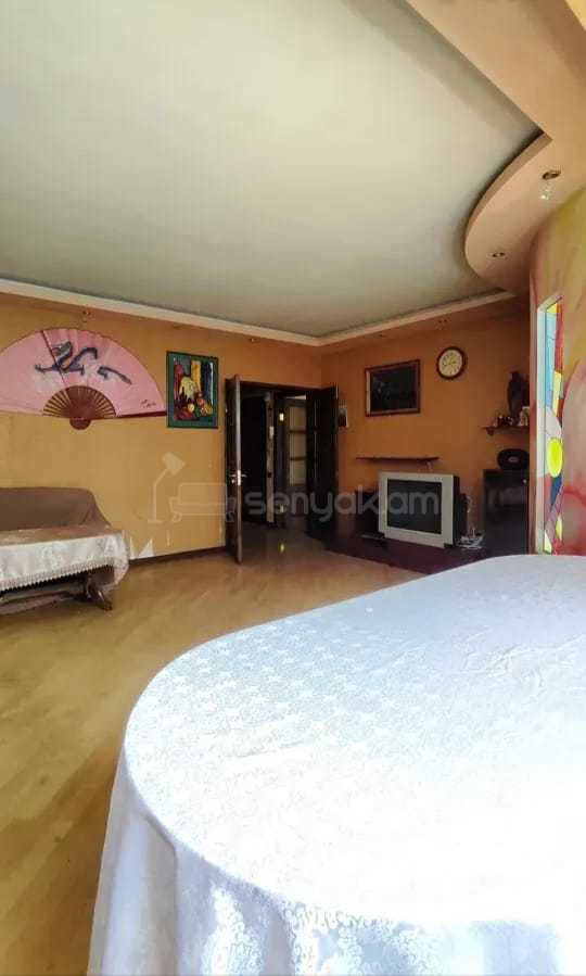 3 Սենյականոց Բնակարան, 77քմ, 4/9 հարկ, Նորմալ Վիճակում, Կահավորված, Արևկող