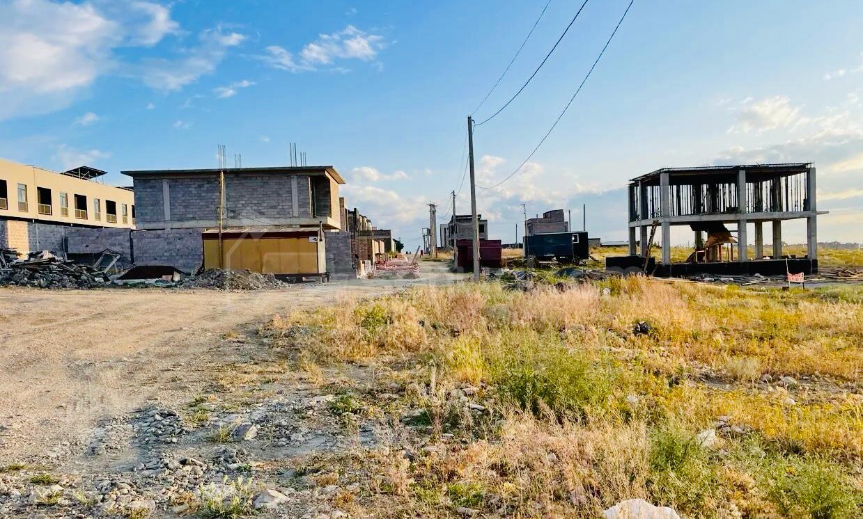 Բնակելի Նշանակության Հողատարածք, 2000քմ