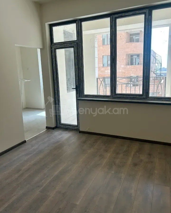 3 Սենյականոց Բնակարան, 87քմ, 8/16 հարկ, Կապիտալ Վերանորոգված