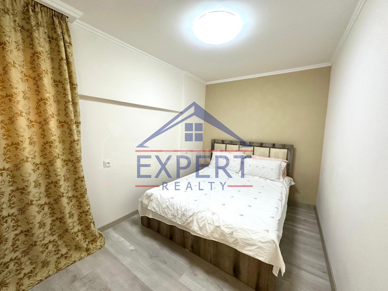 3 Սենյականոց Բնակարան Քարե Շենքում, 70քմ, 1/1 հարկ, Կապիտալ Վերանորոգված, Կահավորված, Արևկող